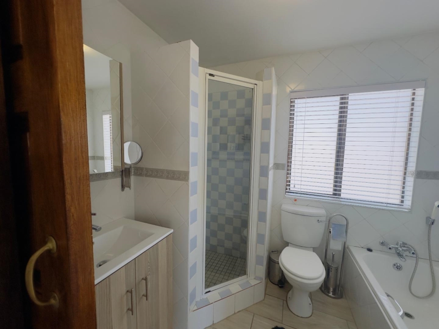 4 Bedroom Property for Sale in Blue Valley Gauteng