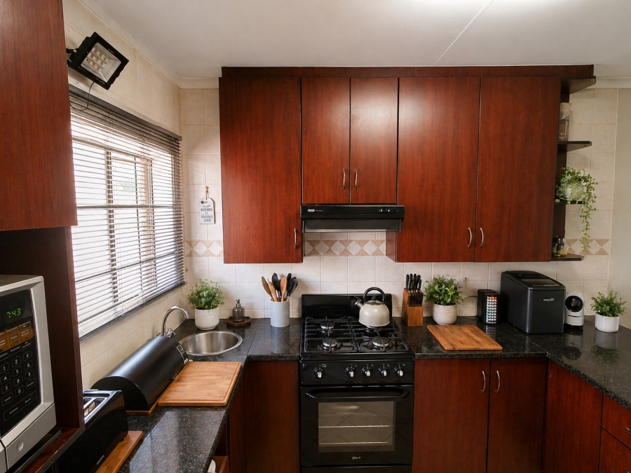 3 Bedroom Property for Sale in Willow Park Manor Gauteng