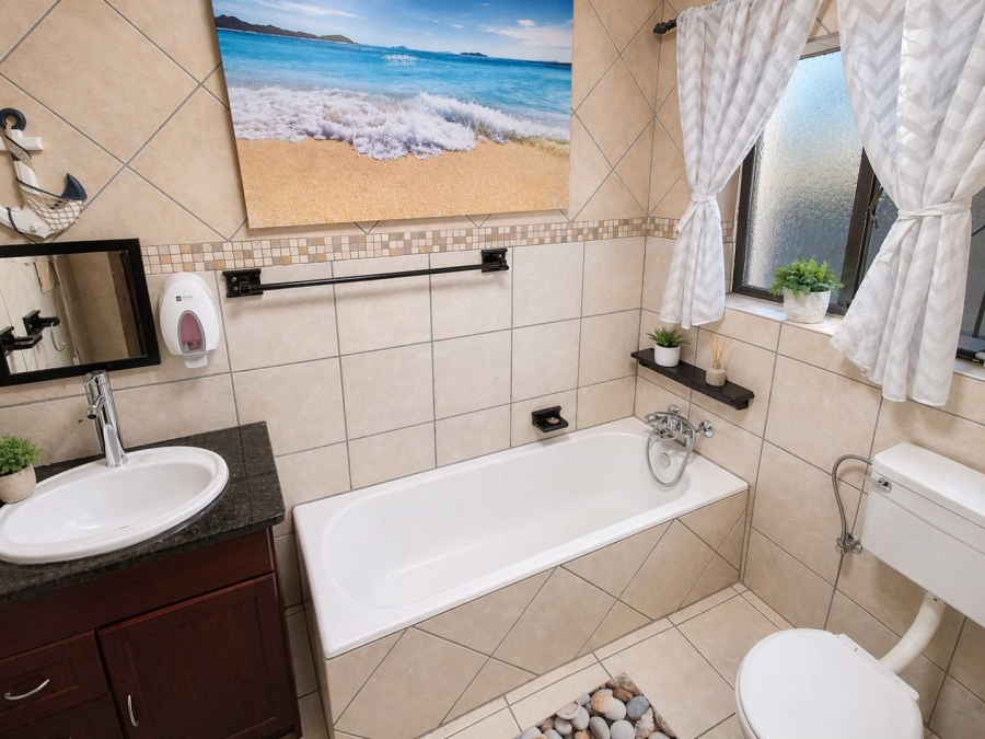 4 Bedroom Property for Sale in Meyerspark Gauteng