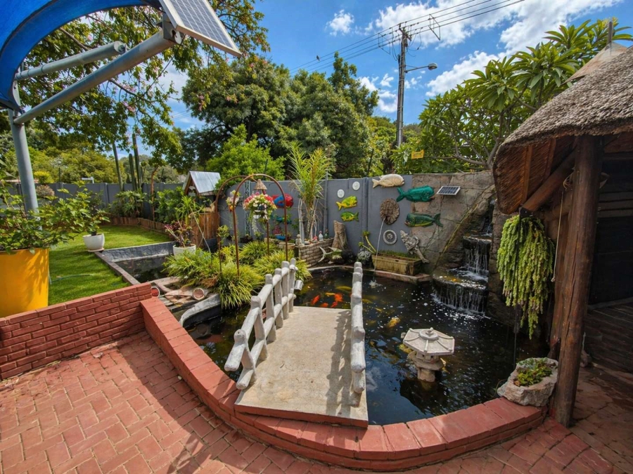 4 Bedroom Property for Sale in Meyerspark Gauteng