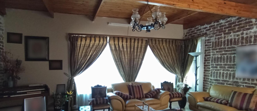 5 Bedroom Property for Sale in Constantia Park Gauteng
