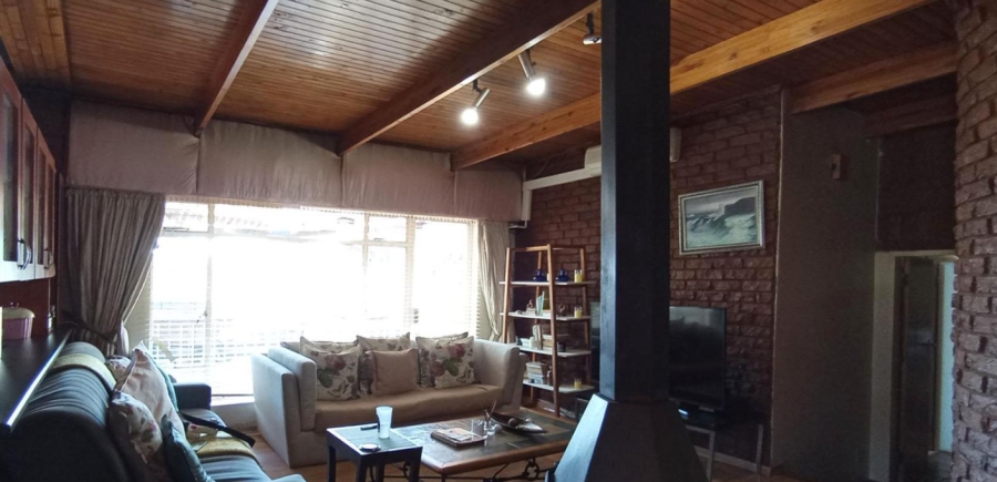 5 Bedroom Property for Sale in Constantia Park Gauteng