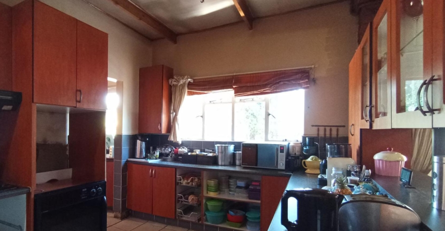 5 Bedroom Property for Sale in Constantia Park Gauteng