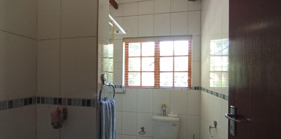 5 Bedroom Property for Sale in Constantia Park Gauteng