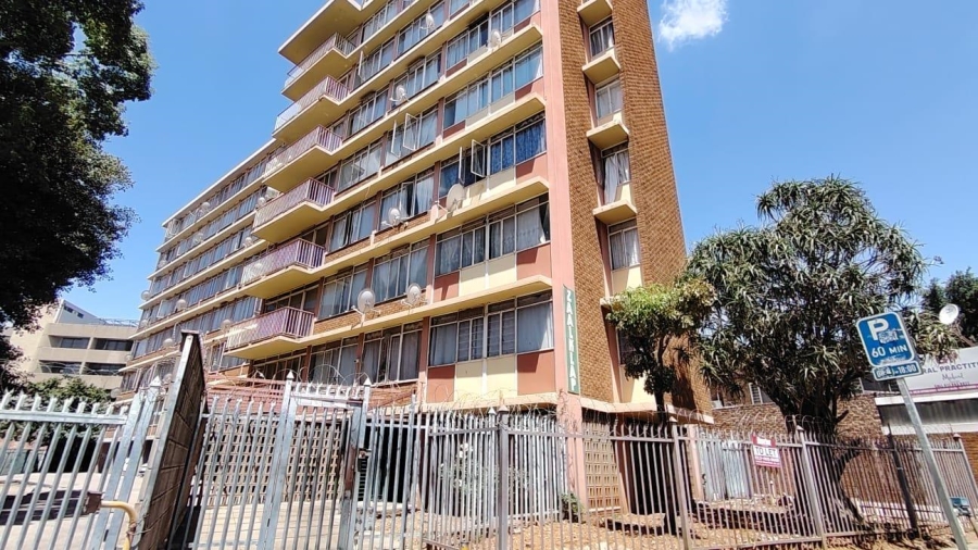 1 Bedroom Property for Sale in Sunnyside Gauteng