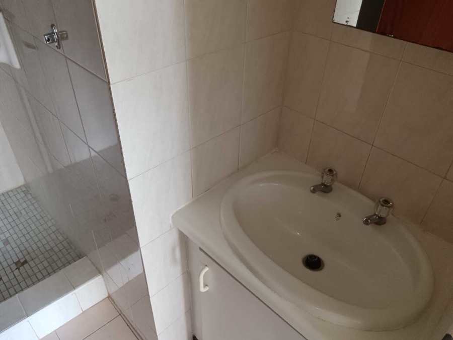 1 Bedroom Property for Sale in Hatfield Gauteng