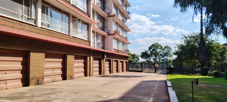 1 Bedroom Property for Sale in Muckleneuk Gauteng