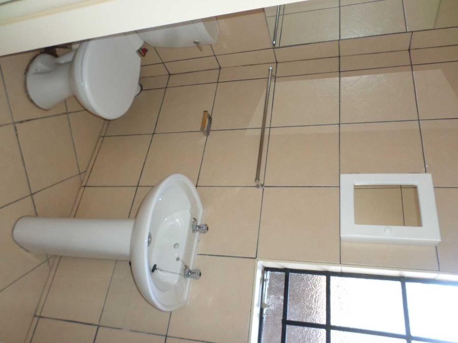 1 Bedroom Property for Sale in Philip Nel Park Gauteng