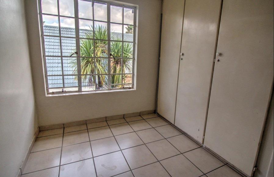 2 Bedroom Property for Sale in Van Riebeeck Park Gauteng