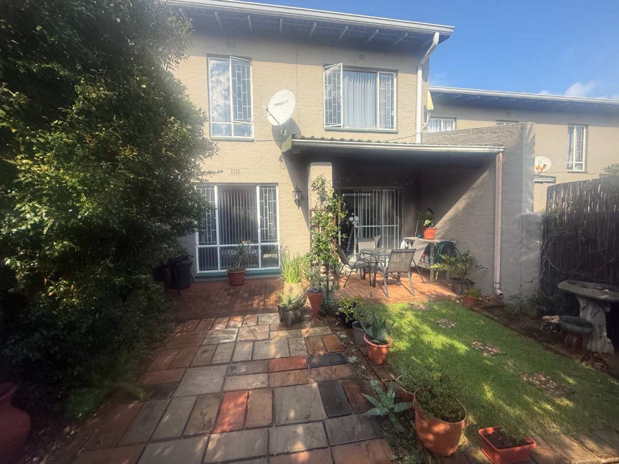 3 Bedroom Property for Sale in Aston Manor Gauteng