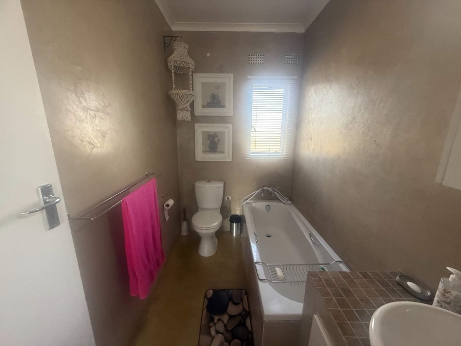 3 Bedroom Property for Sale in Aston Manor Gauteng