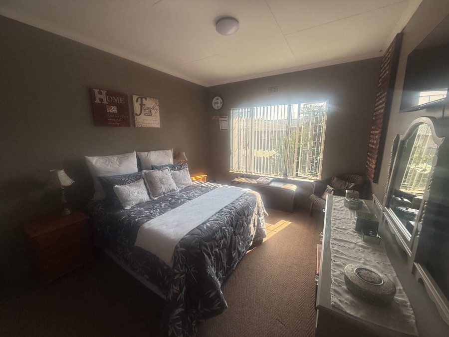 3 Bedroom Property for Sale in Aston Manor Gauteng