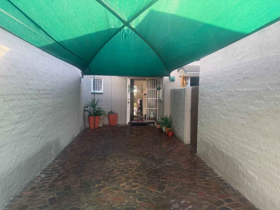 3 Bedroom Property for Sale in Aston Manor Gauteng