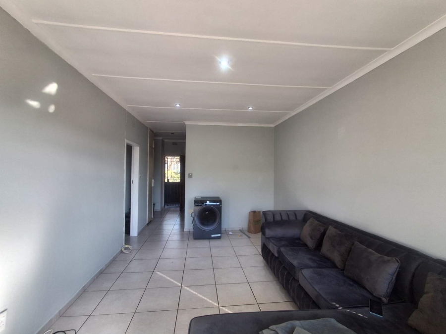 1 Bedroom Property for Sale in Windsor West Gauteng