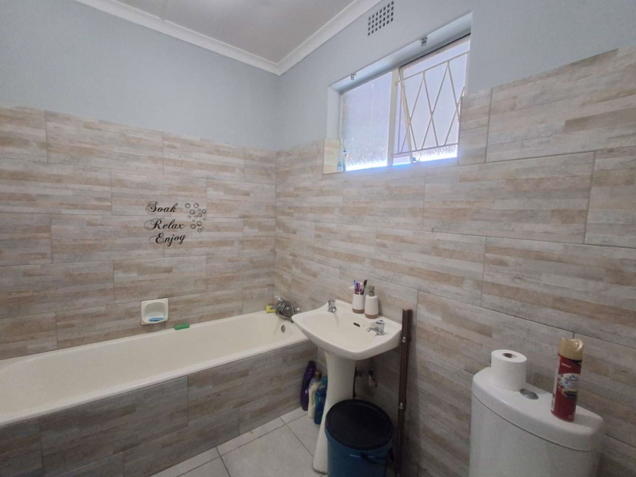 1 Bedroom Property for Sale in Windsor West Gauteng