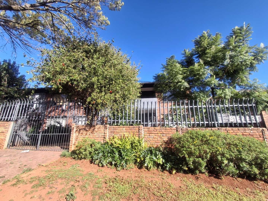 1 Bedroom Property for Sale in Windsor West Gauteng