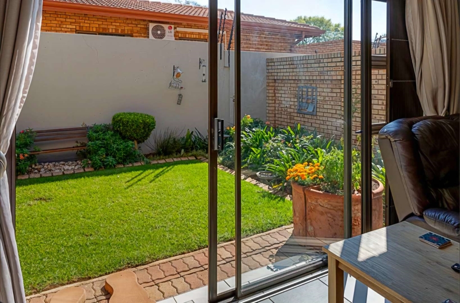 3 Bedroom Property for Sale in New Redruth Gauteng
