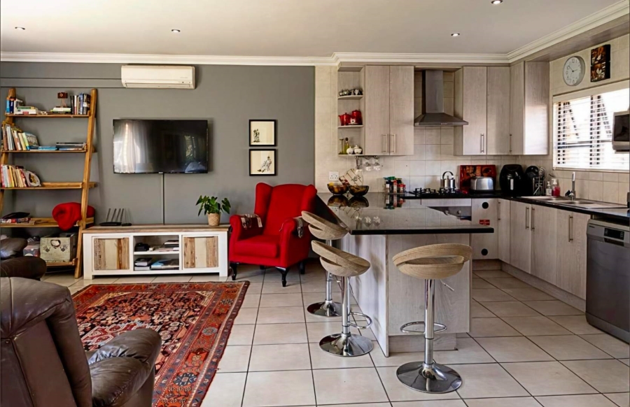 3 Bedroom Property for Sale in New Redruth Gauteng