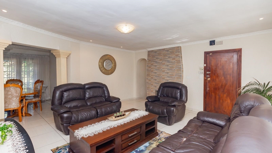 3 Bedroom Property for Sale in Verwoerdpark Gauteng