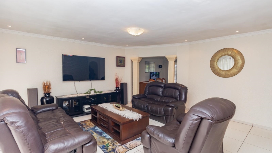 3 Bedroom Property for Sale in Verwoerdpark Gauteng