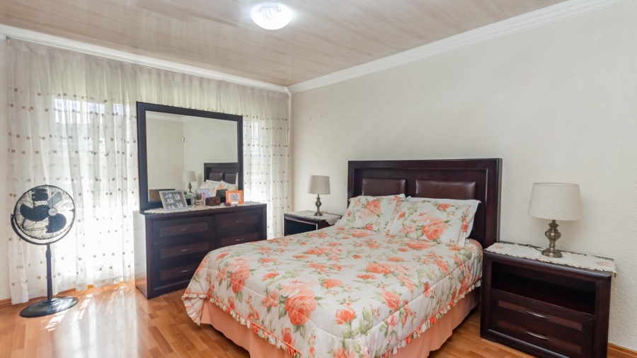3 Bedroom Property for Sale in Verwoerdpark Gauteng