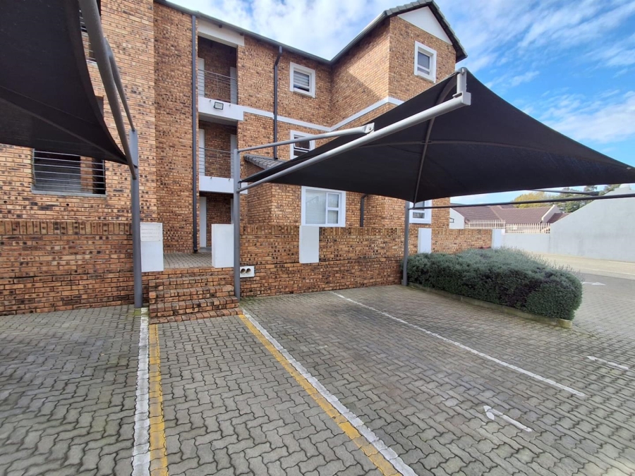3 Bedroom Property for Sale in Norton Gauteng