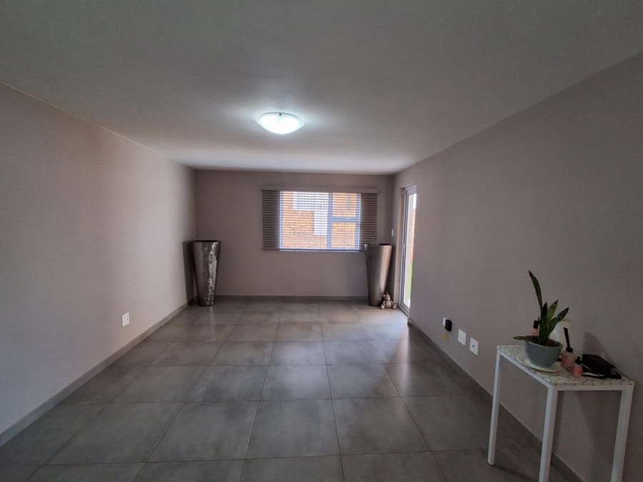 3 Bedroom Property for Sale in Norton Gauteng