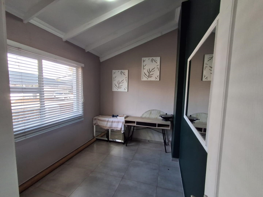 3 Bedroom Property for Sale in Norton Gauteng