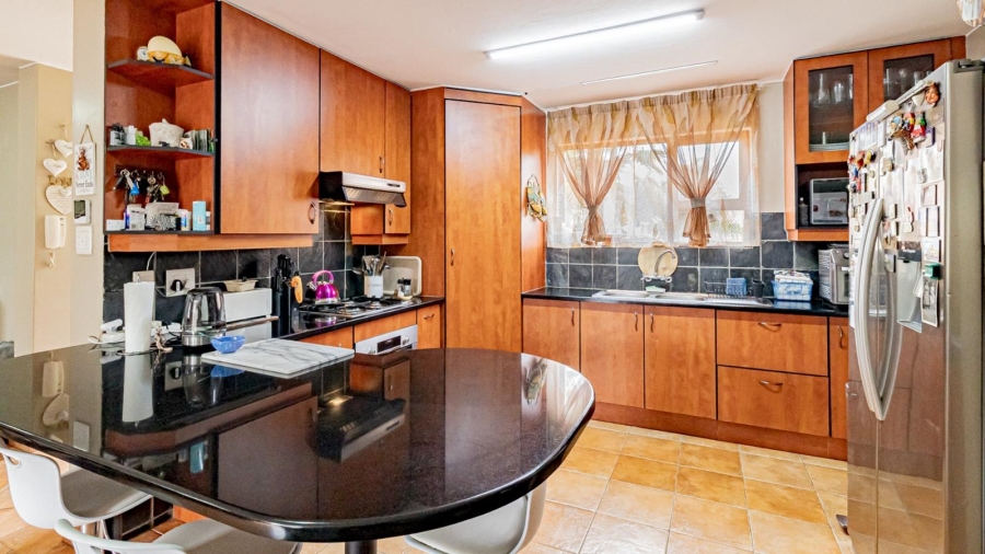 3 Bedroom Property for Sale in Bartlett Gauteng