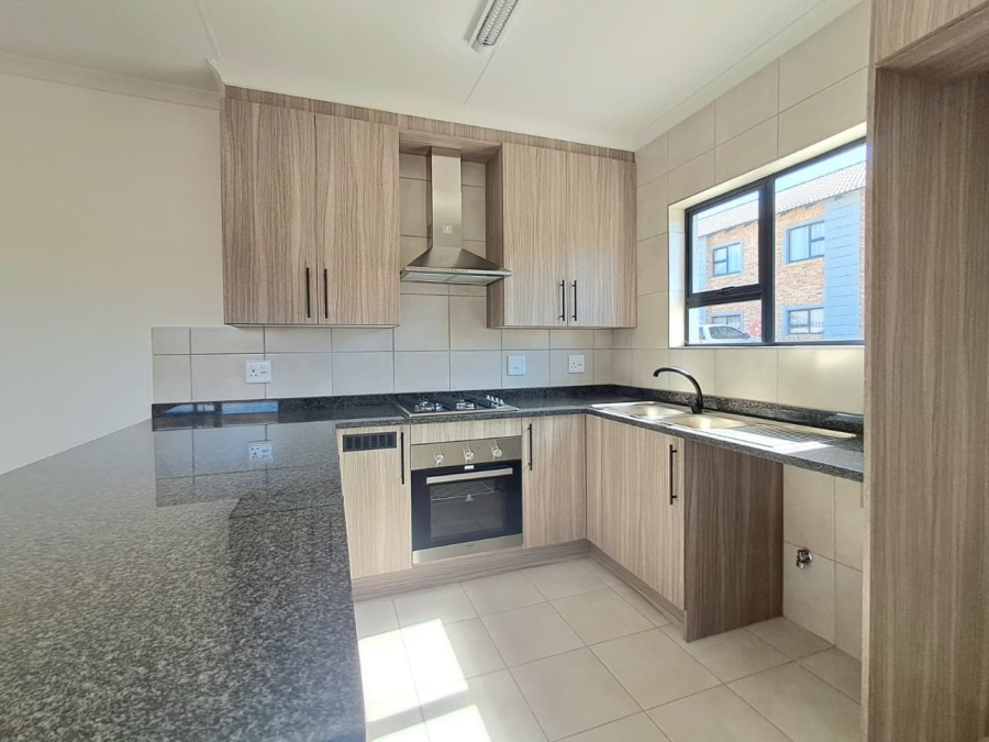 2 Bedroom Property for Sale in Brackendowns Gauteng