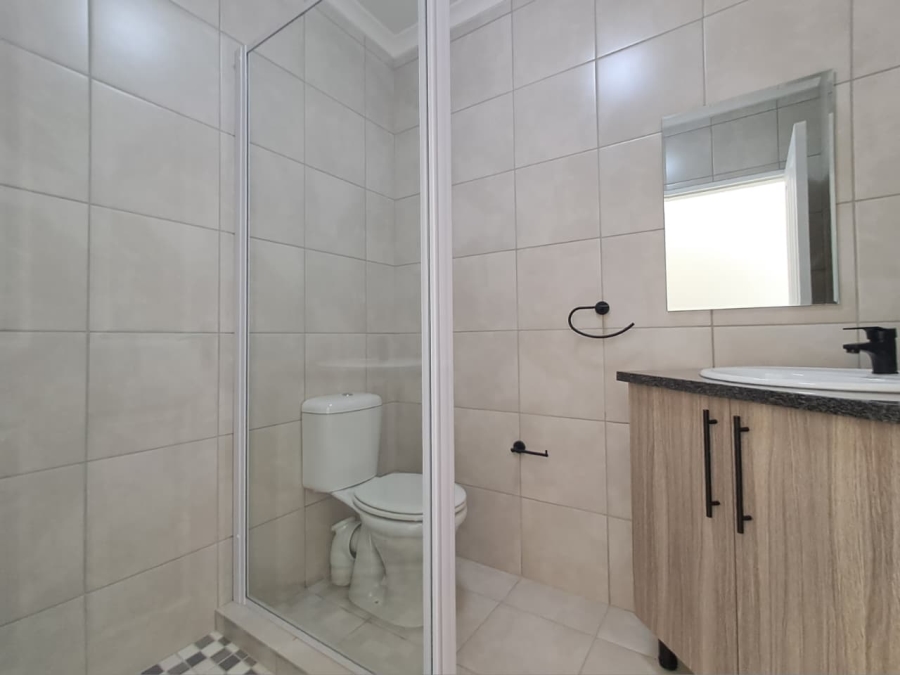 2 Bedroom Property for Sale in Brackendowns Gauteng