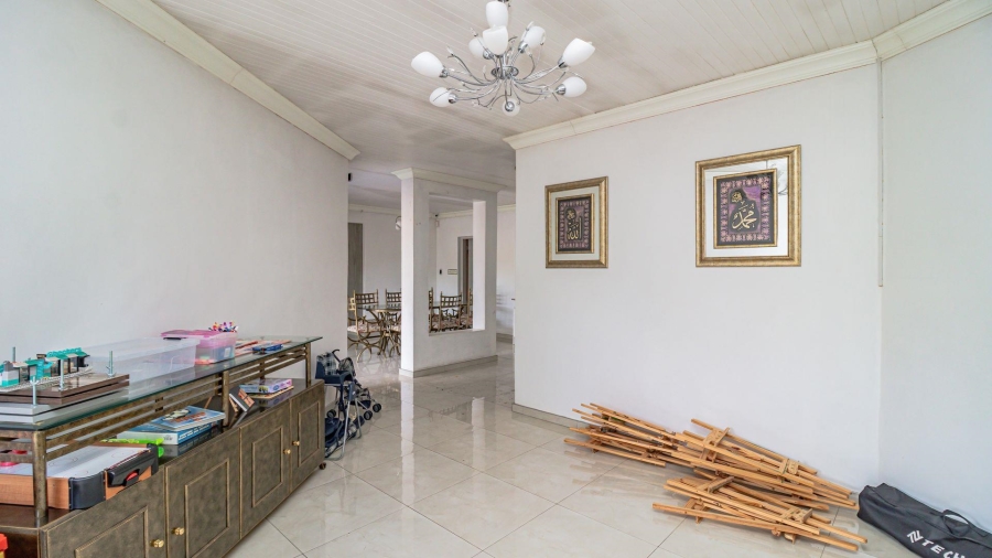 3 Bedroom Property for Sale in Lakefield Gauteng