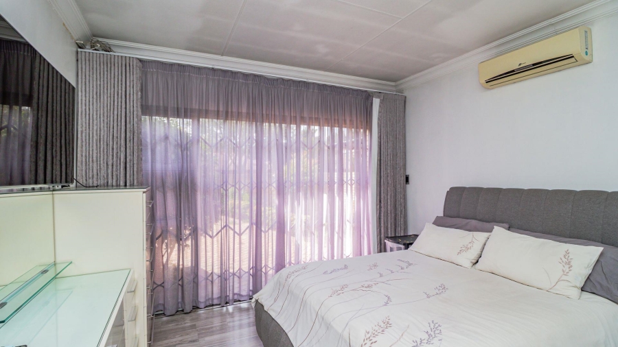 3 Bedroom Property for Sale in Lakefield Gauteng