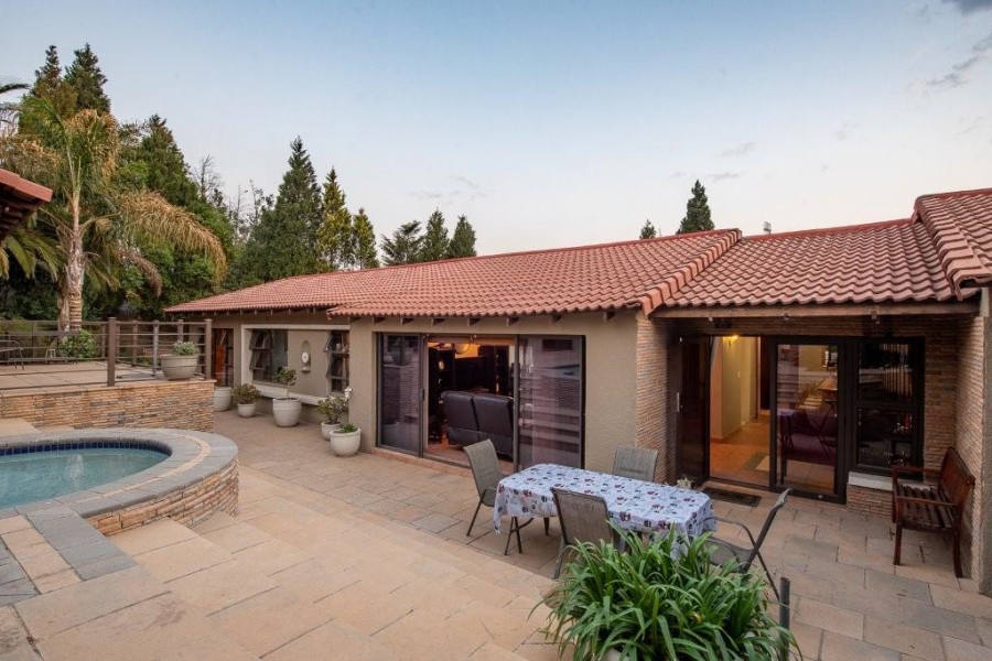 4 Bedroom Property for Sale in Glenvista Gauteng