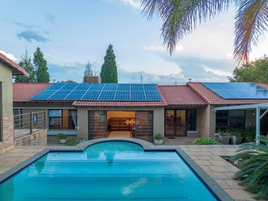 4 Bedroom Property for Sale in Glenvista Gauteng