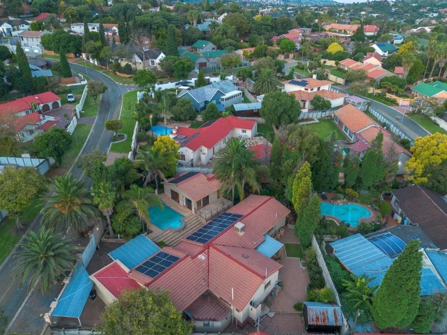 4 Bedroom Property for Sale in Glenvista Gauteng