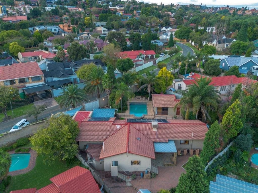 4 Bedroom Property for Sale in Glenvista Gauteng