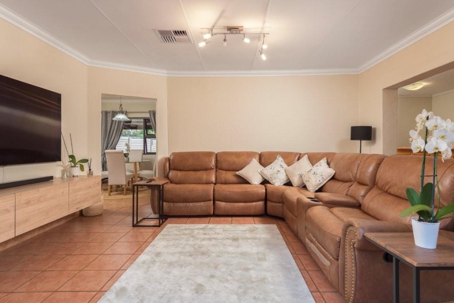 4 Bedroom Property for Sale in Glenvista Gauteng