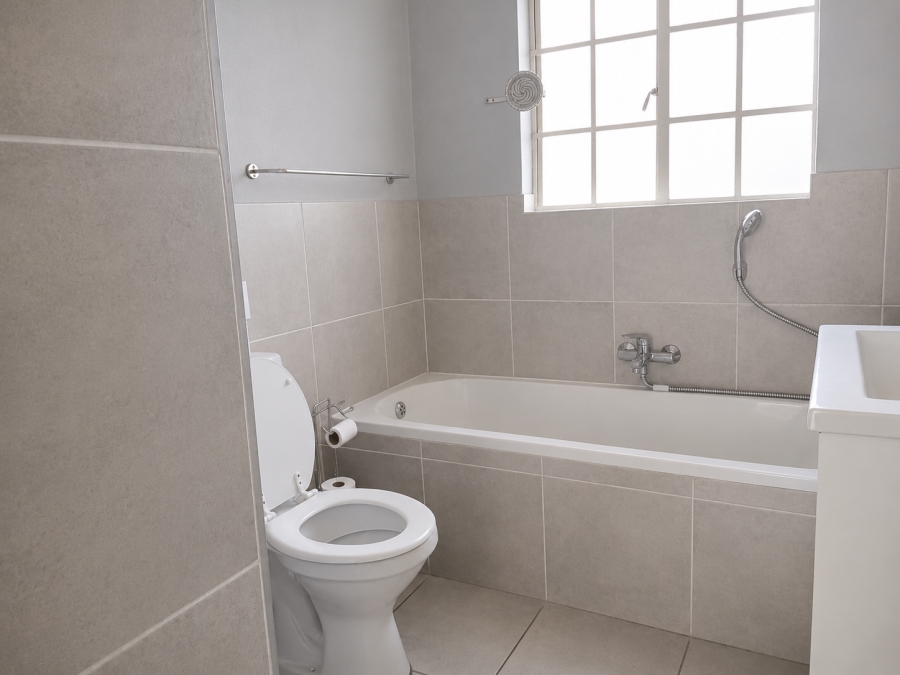 To Let 3 Bedroom Property for Rent in Elandspark Gauteng