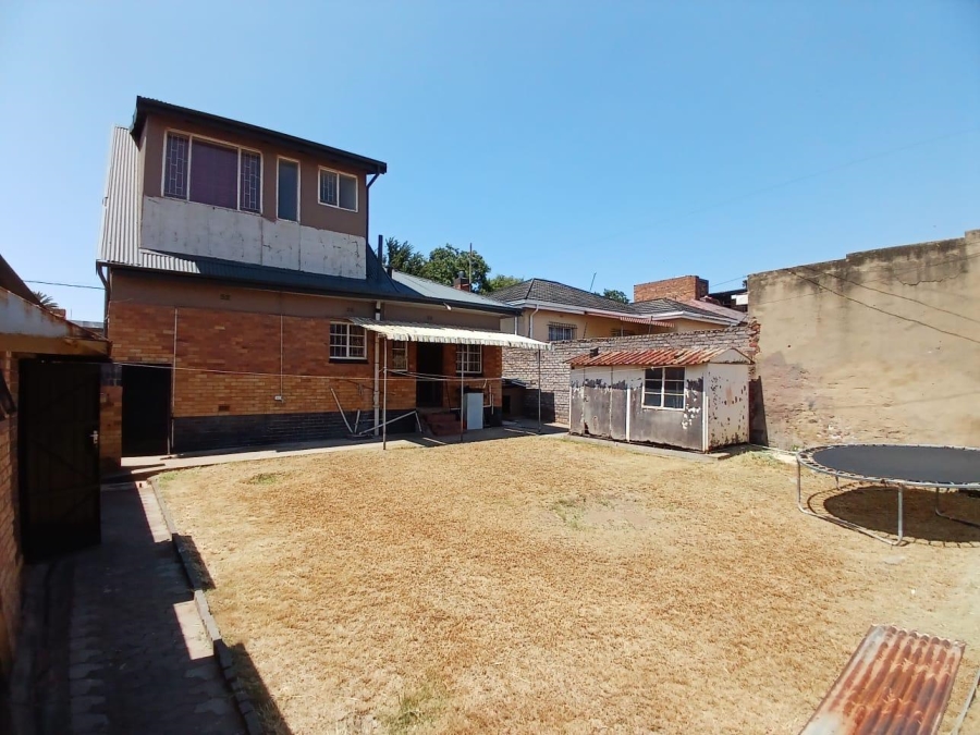 4 Bedroom Property for Sale in Rosettenville Gauteng