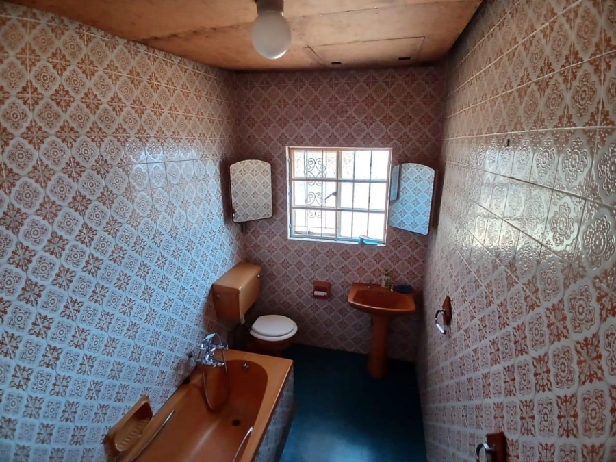 4 Bedroom Property for Sale in Rosettenville Gauteng