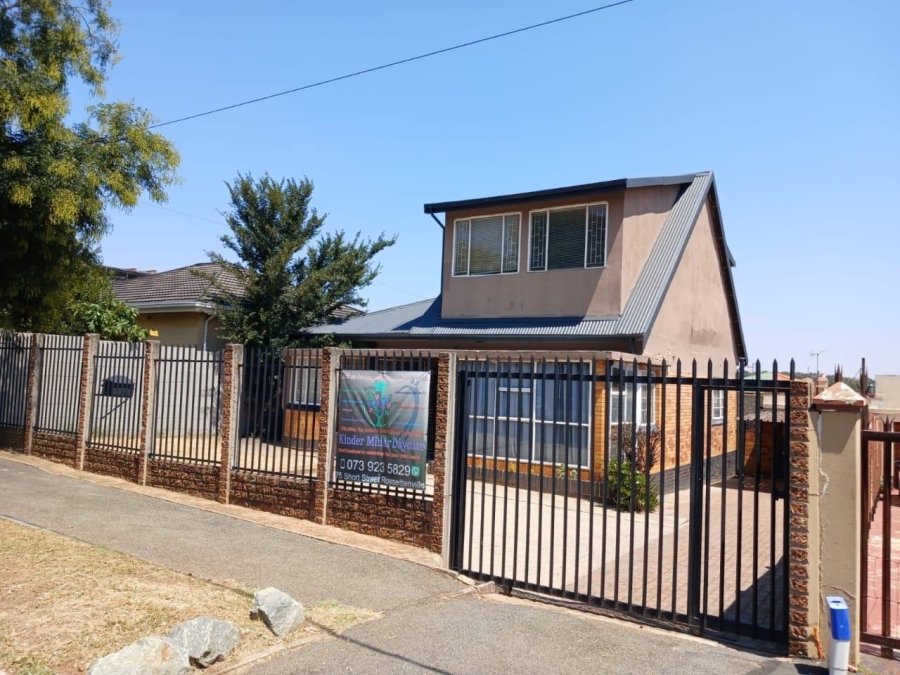 4 Bedroom Property for Sale in Rosettenville Gauteng