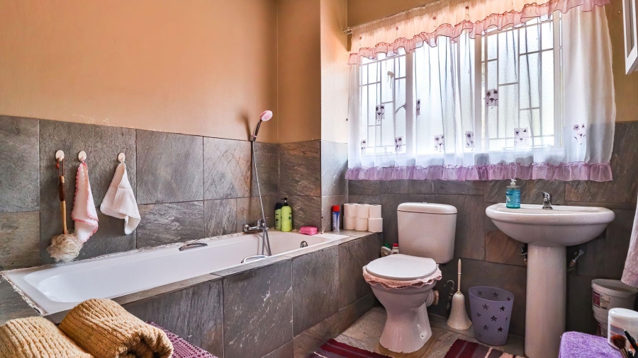 3 Bedroom Property for Sale in The Orchards Gauteng