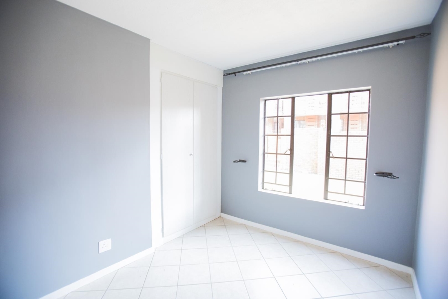 2 Bedroom Property for Sale in Mooikloof Ridge Gauteng