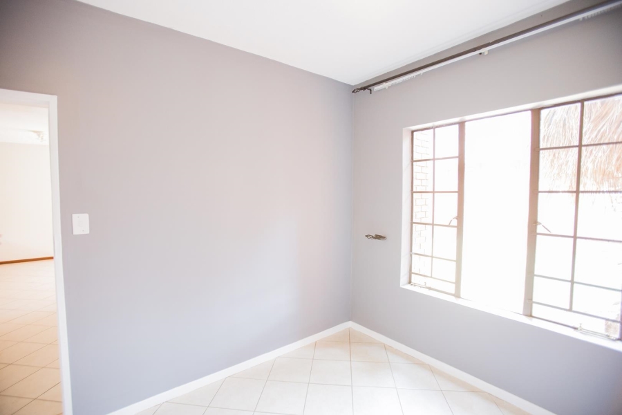2 Bedroom Property for Sale in Mooikloof Ridge Gauteng