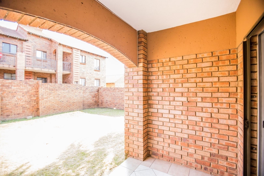 2 Bedroom Property for Sale in Mooikloof Ridge Gauteng