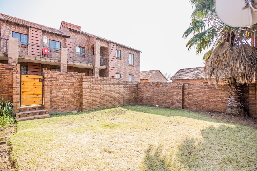 2 Bedroom Property for Sale in Mooikloof Ridge Gauteng