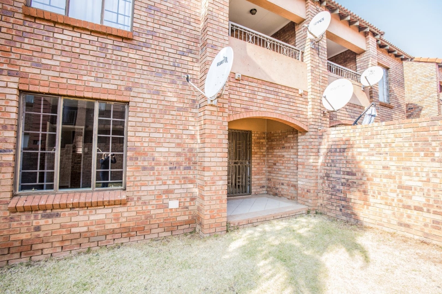 2 Bedroom Property for Sale in Mooikloof Ridge Gauteng