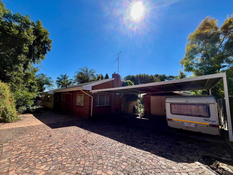 4 Bedroom Property for Sale in Villieria Gauteng