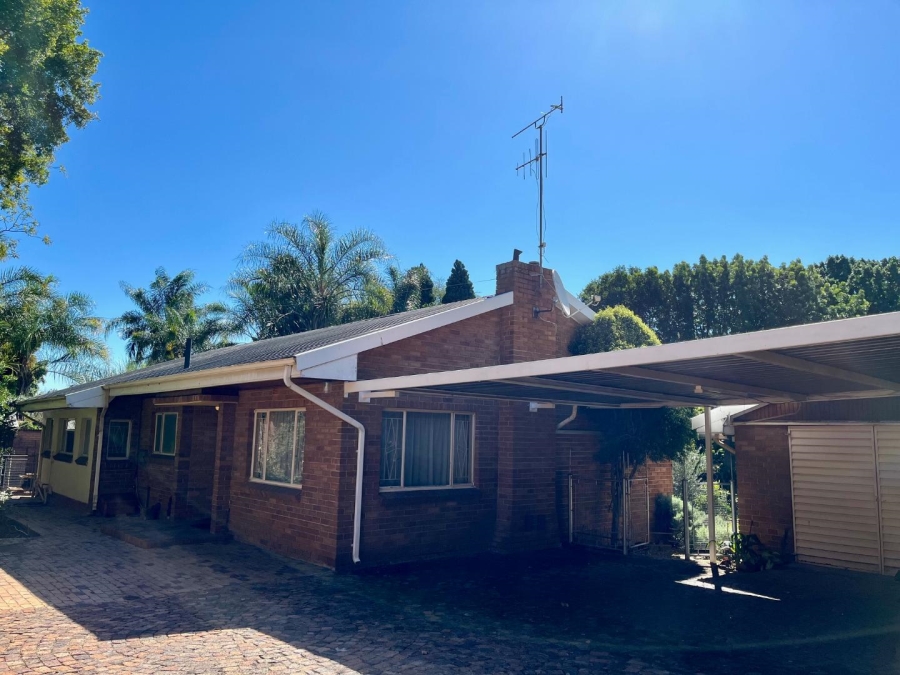 4 Bedroom Property for Sale in Villieria Gauteng